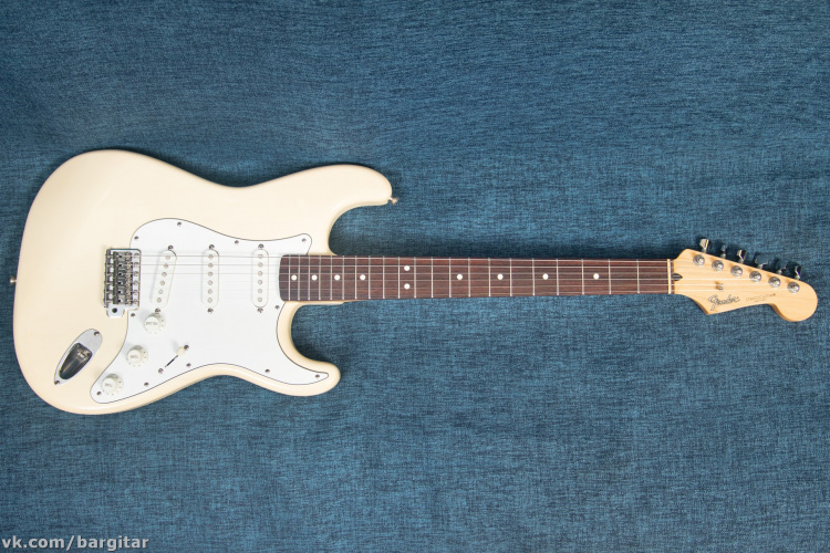 Fender Standard ST-43 Stratocaster 