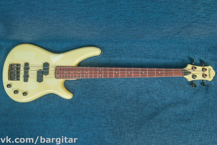 Ibanez RB-830 Roadstar Bass