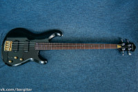 Ibanez RB-845 Roadstar Bass Fretless